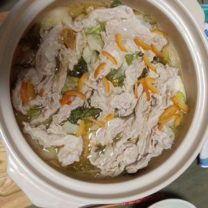 鶏皮坊主の作ってみた!投稿(〆までおいしい！【ゆず入り豚しゃぶ鍋】)