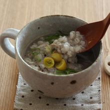 おろし蓮根と押し麦のスープ