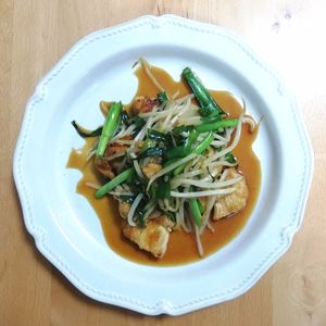 ゆいの作ってみた!投稿(【鶏むね肉のレバニラ風炒め】ご飯が進む鶏むねおかず♪)