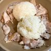 ワンパン10分「豚肉とレタスのやみつきチャーハン」の工程1