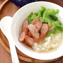 ウィンナーとレタスのだし茶漬け