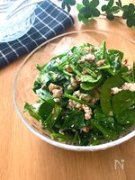 美味しい〜♡サラダほうれん草のベーコンチーズナッツサラダ