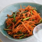 【残ったキムチ液で作る、絶品副菜】ねぎにんじんのキムチ和え
