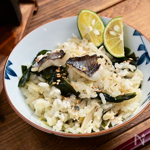 徳島食材の釜飯「すだちとワカメのぼうぜ釜飯」