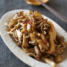 『ごま油香るガーリックきのこ』シンプルだけどめちゃうま♡