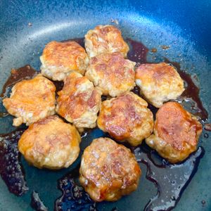 ゆかりの作ってみた!投稿(冷凍しても柔らかい！豚こまチーズボール)