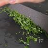 レンチン3分でやみつき!【きのこの大葉醤油漬け】の下準備