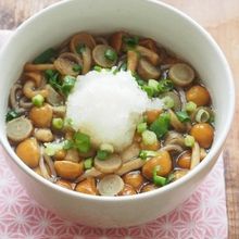 食べ過ぎリセット　ごぼう入り　なめこおろし蕎麦