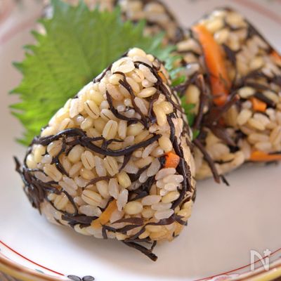 もち麦入りひじきの炊き込みご飯【冷凍作り置き】