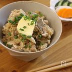 鶏もも肉ときのこの味噌バター炊き込みご飯