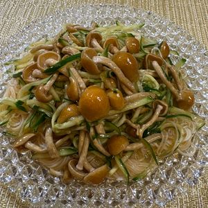 楽ラク手抜キッチン🐶🐾の作ってみた!投稿(食欲がない日に！なめこときゅうりの和えそうめん)