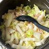 【余りがちなアレを使って♪白菜とひき肉のとろたまスープ】の工程1