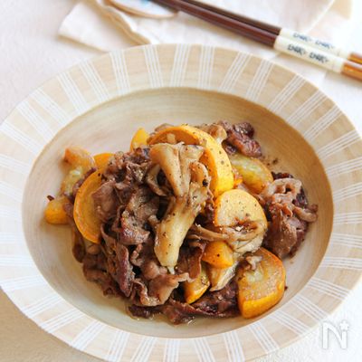 牛肉とズッキーニと舞茸の中華炒め