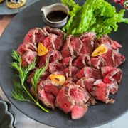フライパンで焼くだけ超簡単♪
ほったらかしローストビーフ