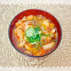 にゃ〜むずの作ってみた!投稿(【豚バラもやしのキムチスープ】辛旨♡やみつき韓国風スープ！)