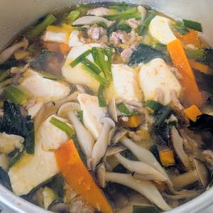 しゃきぴよラブの作ってみた!投稿(全部入れて煮るだけ3分『豆腐とひき肉の具沢山♡おかずスープ』)