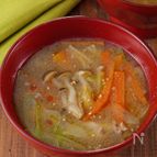 生姜とねぎでポカポカ！野菜のうま味たっぷり中華風とろみスープ