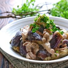 【らくレピ】レンチンなすと茹で豚のごまマヨ和え