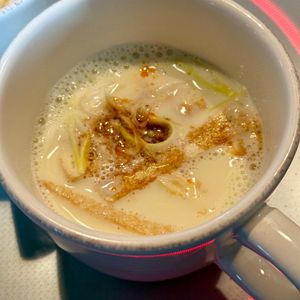 はちの作ってみた!投稿(台湾美人の〖食べる美豆乳スープ〗５分で簡単！とろとろ〜♪)