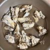 何度も作りたくなる♡【舞茸の唐揚げ】お肉より満足⁉︎の工程1