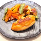 鶏肉のサングリア蒸し焼き