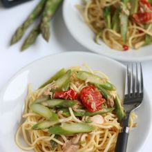 アスパラガスとツナのペペロンチーノ