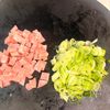 男子喜ぶがっつり味！オイスター醤油チャーハンの工程2