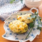 トースターで簡単♡丸ごとアボカドとたたき海老のチーズ焼き