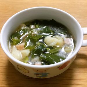 Nao★彡の作ってみた!投稿(【カリフラワーと小松菜のスープ】冬野菜で温まる♡ホク旨スープ)