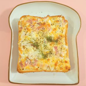 milkの作ってみた!投稿(新玉ねぎで【オニオンベーコンチーズトースト】)