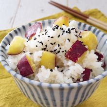 定番｜炊飯器でほくほく！さつまいもご飯