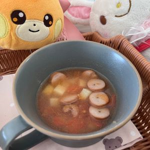 安眠の作ってみた!投稿(15分で完成🙌〈じゃがとまスープ〉野菜たっぷり！栄養満点)