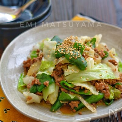 ＊キャベツとピーマンとひき肉のにんにく味噌炒め＊