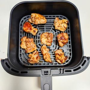 ごんべすの作ってみた!投稿(【うま塩パリパリチキン】揉んで焼くだけ！コソリがすごい！！)