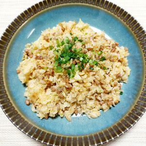 よっこの作ってみた!投稿(【パラパラ納豆チャーハン】本当においしい！ビールにも◎)