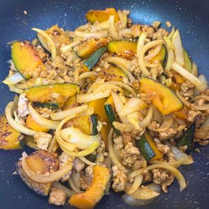 かなてぃの作ってみた!投稿(かぼちゃ消費レシピ☆『かぼちゃとひき肉のカレー炒め』)