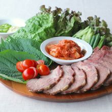 豚肉の低温ローストで作るポッサム