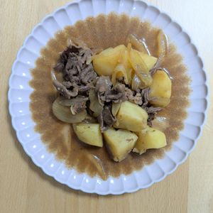 ゆいの作ってみた!投稿(【染みうま肉じゃが】食材３つで作る簡単和食♡)