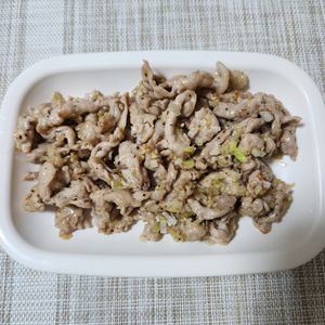 とももの作ってみた!投稿(［ネギ塩豚］1Step！5分！ワンパン！ズボラ！でも美味しい)
