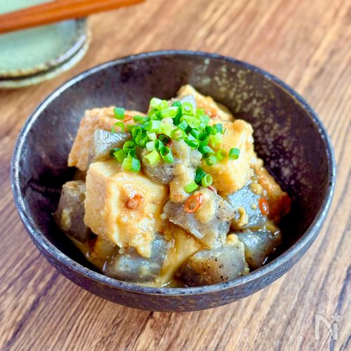 【ピリ辛味噌煮】厚揚げ×こんにゃくで満足♪お肉なしでも◎