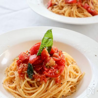 フレッシュトマトとバジルの極上パスタ