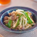 レンジで簡単♪もやしとしめじのごまポン和え