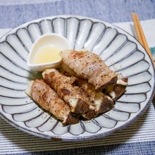 岩塩レモンで食べるエリンギの豚肉巻き
