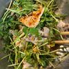 【豆苗と豚しゃぶの旨辛胡麻ドレ和え】の工程2
