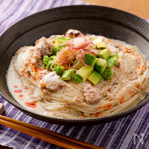 \夏の疲れを巡らせる!/さば缶のごまだれそうめん