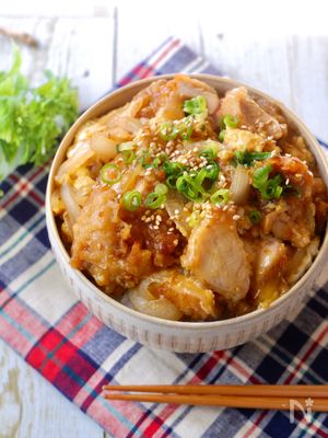 簡単贅沢丼ぶり 至福の唐揚げ丼 間違いない美味しさ By Rinaty りなてぃ レシピサイト Nadia ナディア プロの料理家のおいしいレシピ