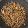 こんにゃくと舞茸《こってり♡腸活そぼろ炒め》の工程4