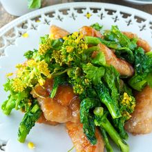 【鶏肉と菜の花のコク旨オイスター炒め】絶品タレでご飯が進む！