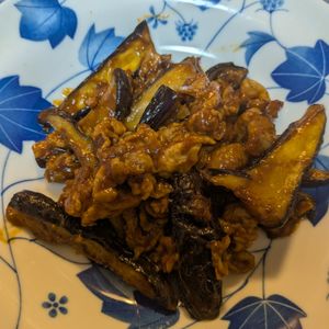 Jun.Junの作ってみた!投稿(ごはんがすすむ！！茄子と豚こまの甘味噌炒め)