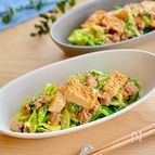 ごはんがすすむ♩厚揚げと春キャベツのごま味噌炒め